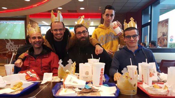 foto burger king cik Taikai